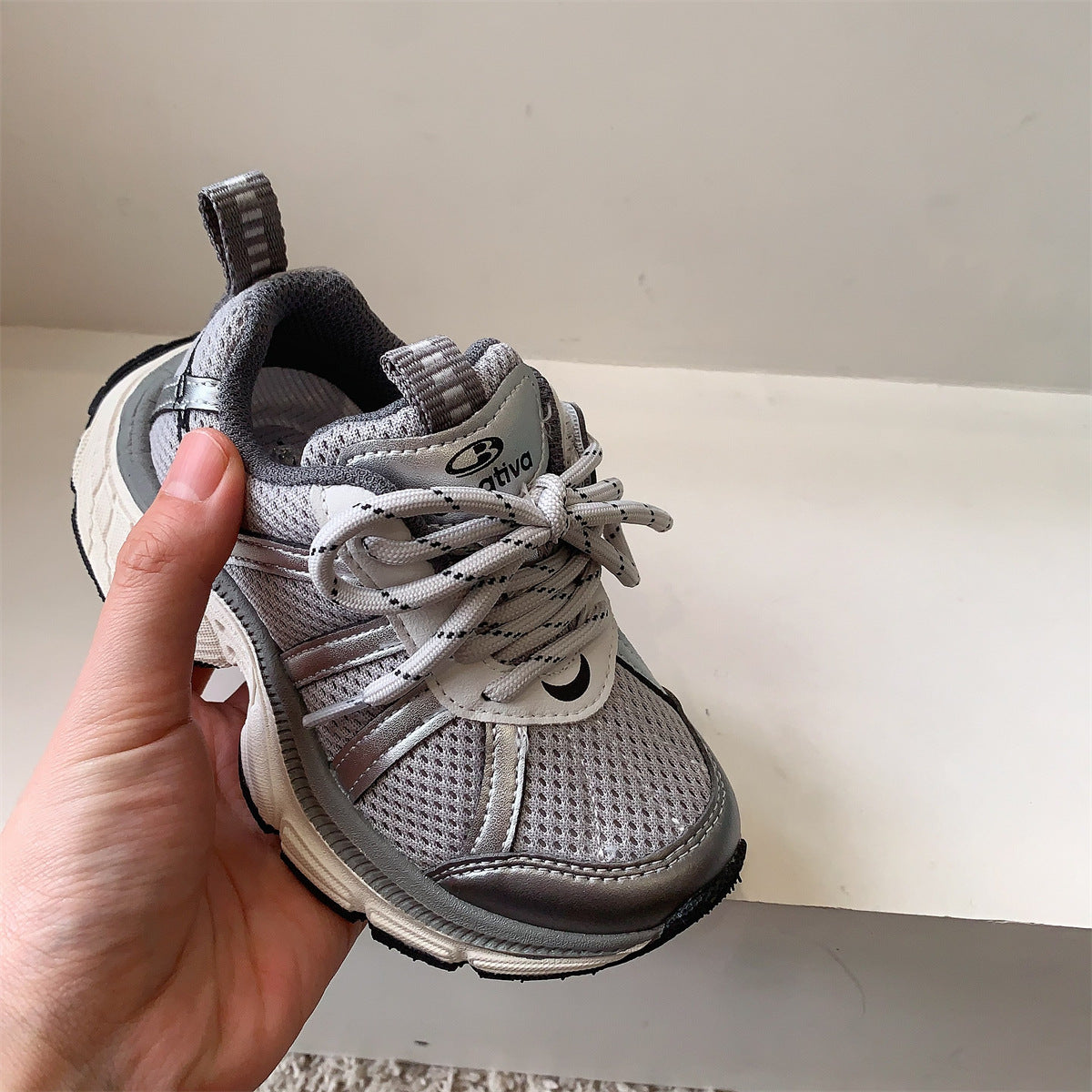 Children's Lightweight Fashion Spring Mesh Breathable Daddy Children's Sports Shoes