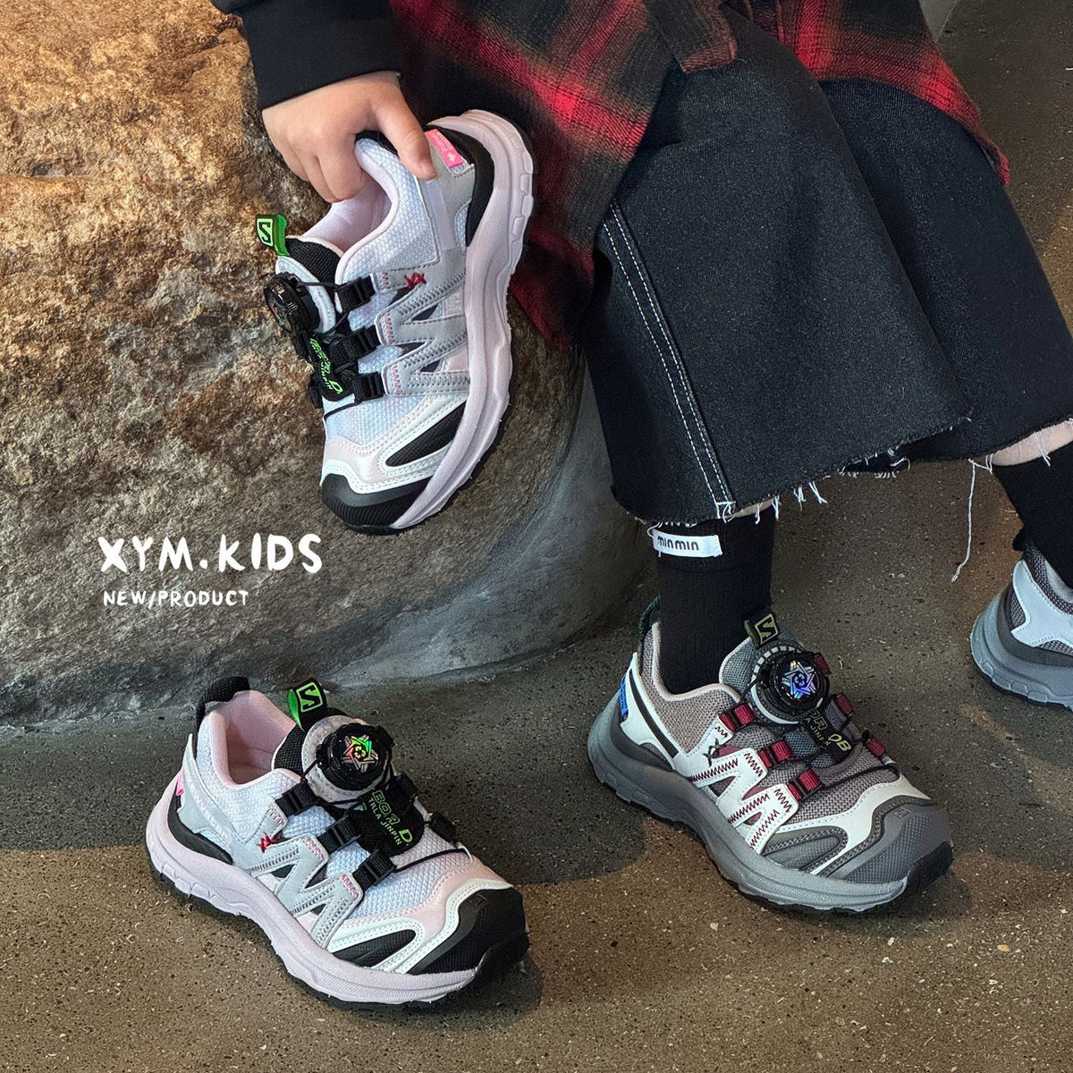 Children's Rotating Buckle Spring Mesh Breathable Outdoor Children's Sports Shoes