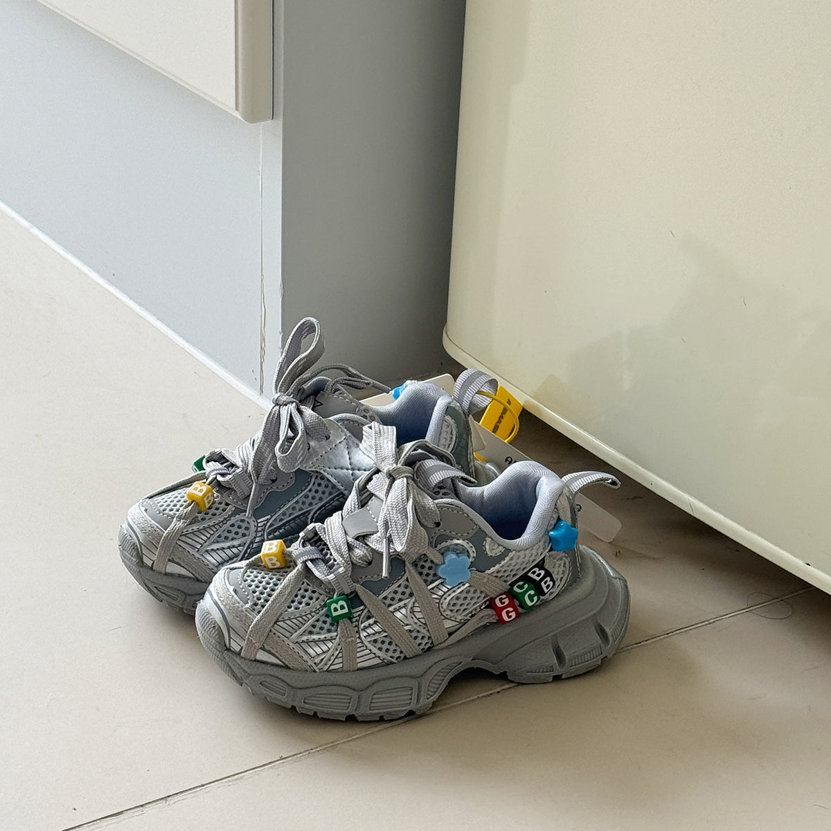 Children's Single Mesh Breathable Boys Colorful Beaded Lightweight Children's Sports Shoes
