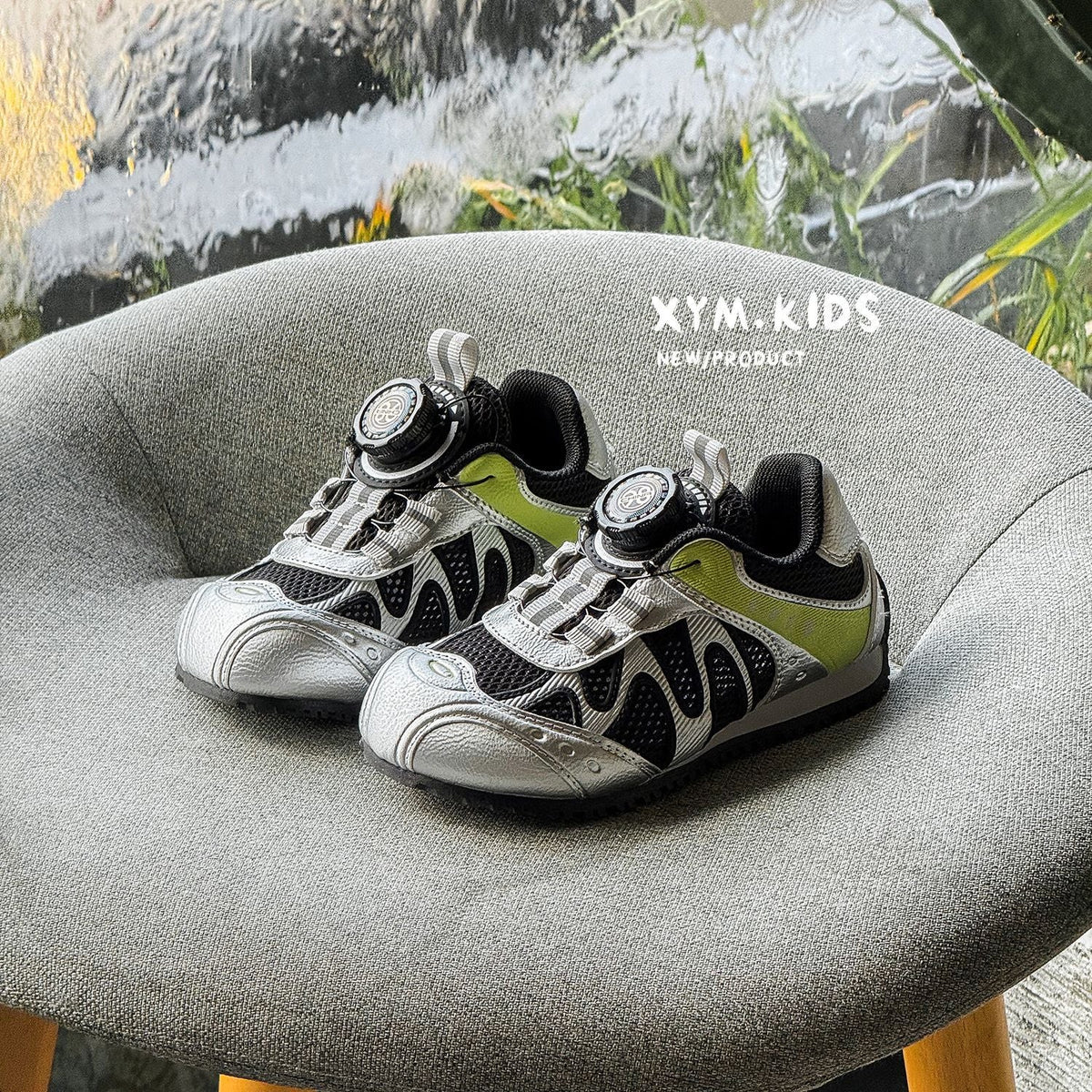 Children's Spring Fashion Rotating Buckle Mesh Breathable Outdoor Casual Shoes