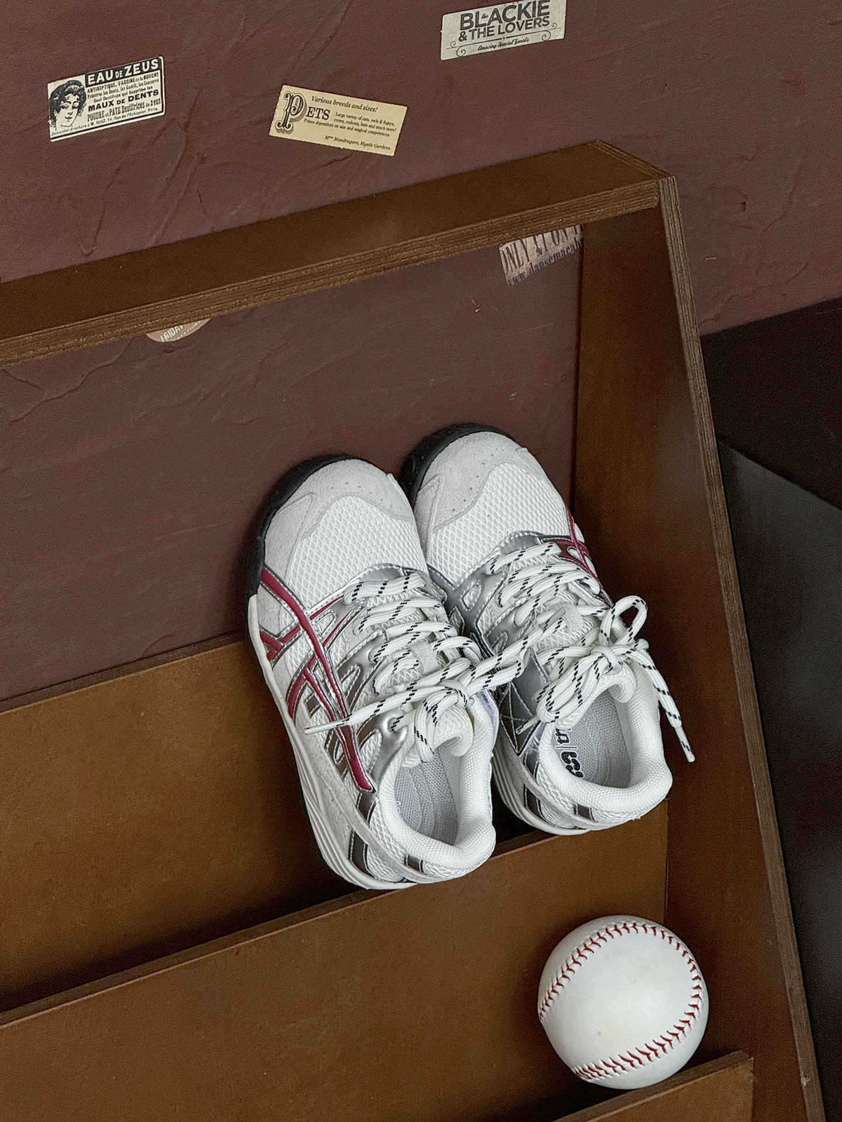 Children's Retro Function Functional Thin Bottom Boys Mesh Breathable Velcro Children's Sports Shoes