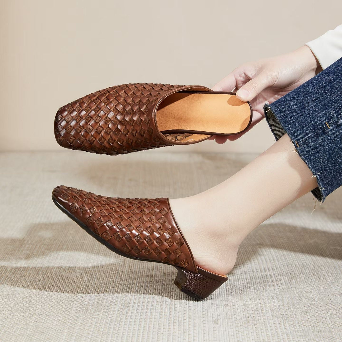 Breathable One Pedal Outer Wear Small Closed Toe Women's Casual Shoes