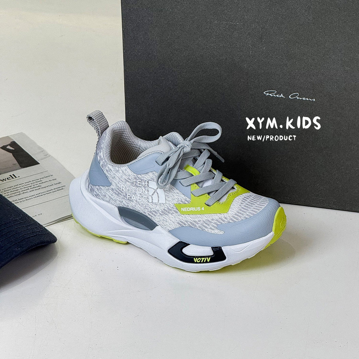 Children's Spring Fashion Color Contrast Lightweight Breathable Children's Sports Shoes
