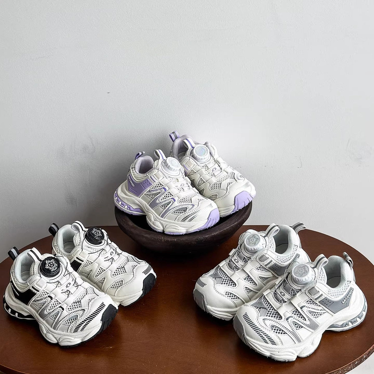 Children's Buckle Boys Lightweight Soft Sole Running Single Mesh Hollow Children's Sports Shoes