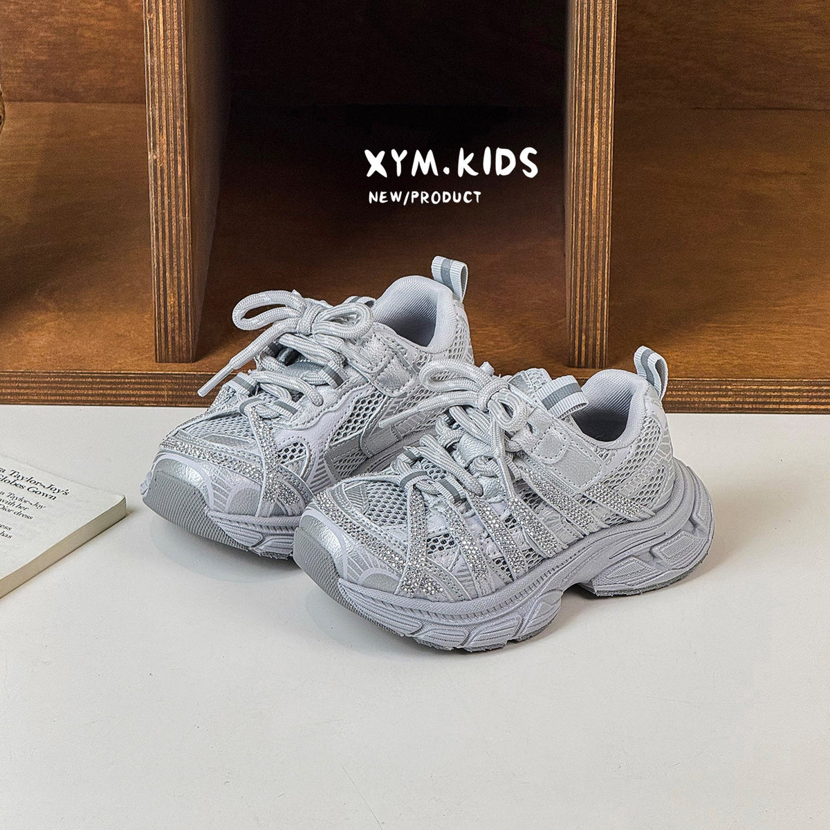 Children's Korean Style Fashion Rhinestone Single Mesh Breathable Medium Children's Sports Shoes