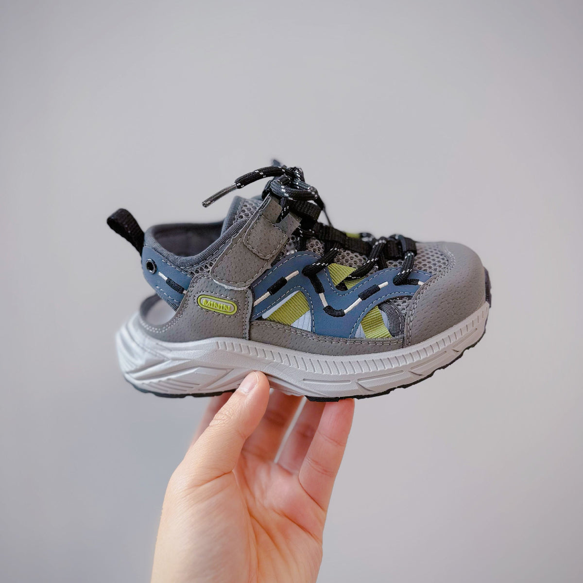 Children's Lightweight Comfortable Running Korean Style Fashion Children's Sports Shoes