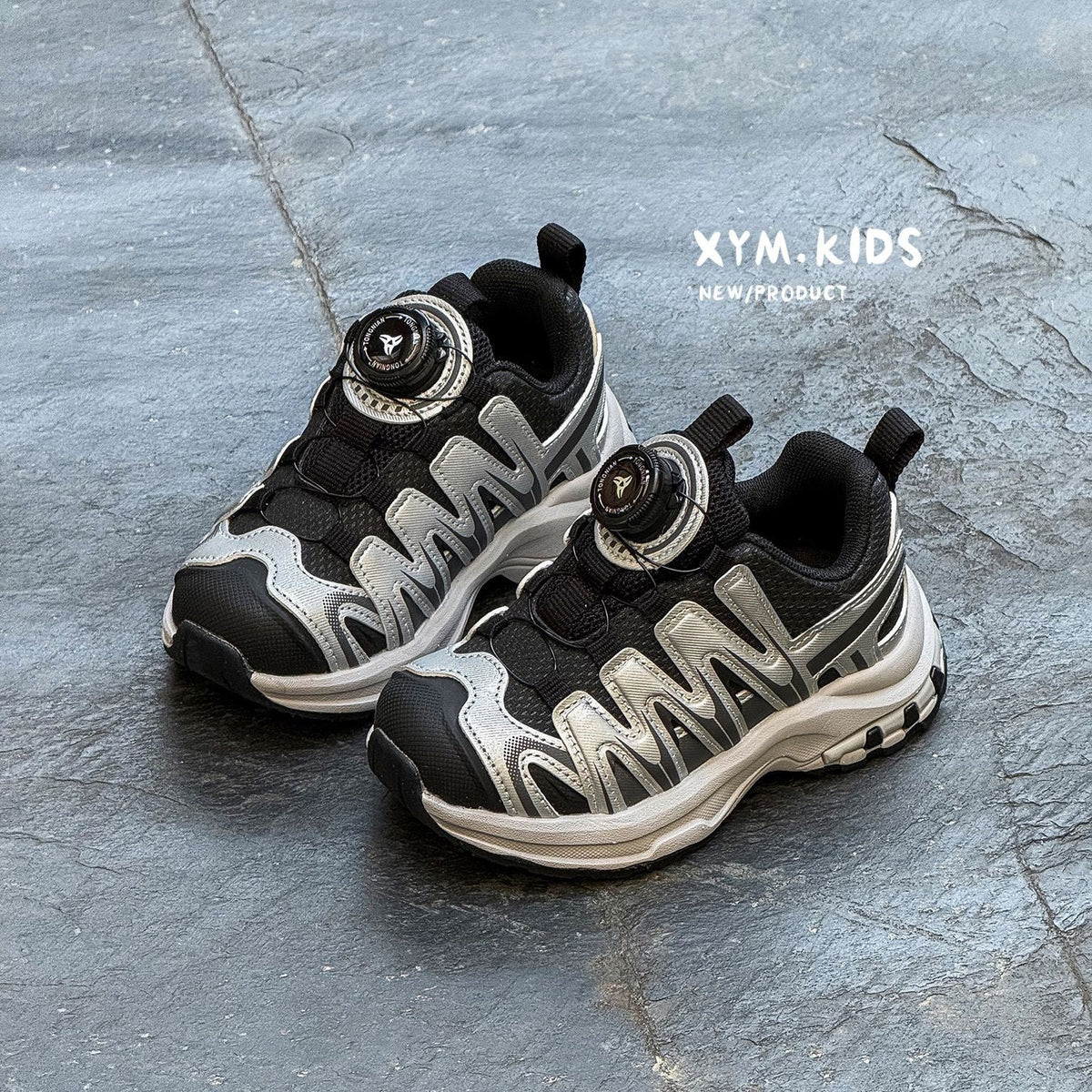 Children's Rotating Buckle Spring Running Lightweight Breathable Children's Sports Shoes